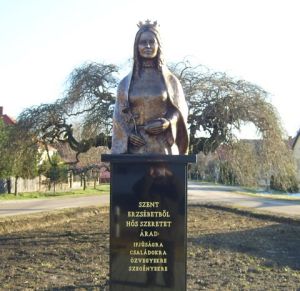 Szent Erzsébet szobor 